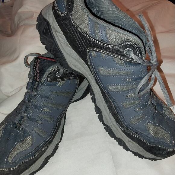 Men's Sketchers Athletic shoes, size 10 - Picture 3 of 5